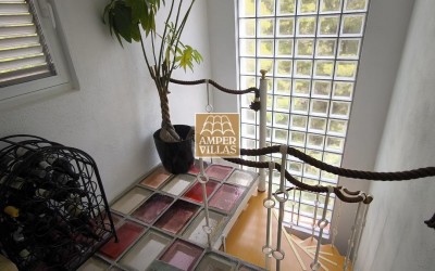 Preciosa i acogedora villa con apartamento de invitados.